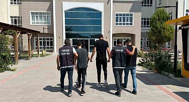 Burdur'da ormanlık alanda üzerlerinde uyuşturucu madde ile yakalanan 2 kişi tutuklandı