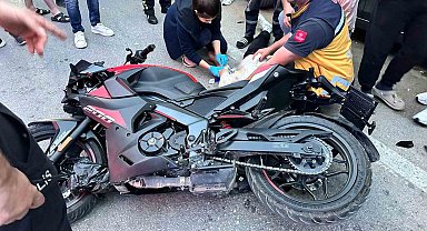 Bursa'da motosikletin çarptığı yaya metrelerce savruldu