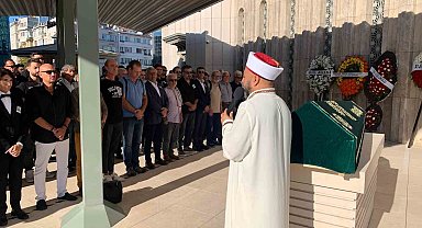 Bursa'da uçak kazasında hayatını kaybeden pilot Ünal Aster son yolculuğuna uğurlandı