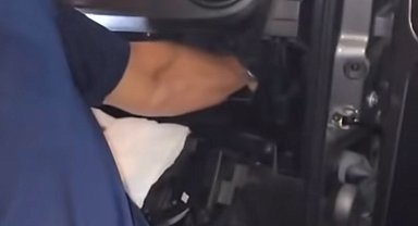 Bursa'da yavru kedi için seferber oldular, araç sahibi kediyi sahiplendi