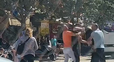 Bursa'da yol verme kavgası boks maçını aratmadı