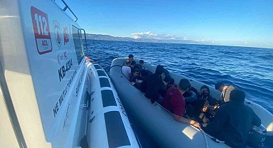 Çanakkale'de mobil radarın tespit ettiği 17 kaçak göçmen yakalandı