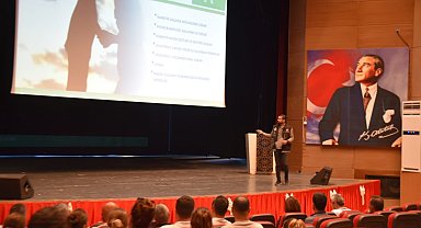 Ceyhan'da belediye personeline 'Madde Bağımlılığı Farkındalık Semineri'