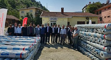 Çiftçilere 410 dönümlük sera örtüsü desteği