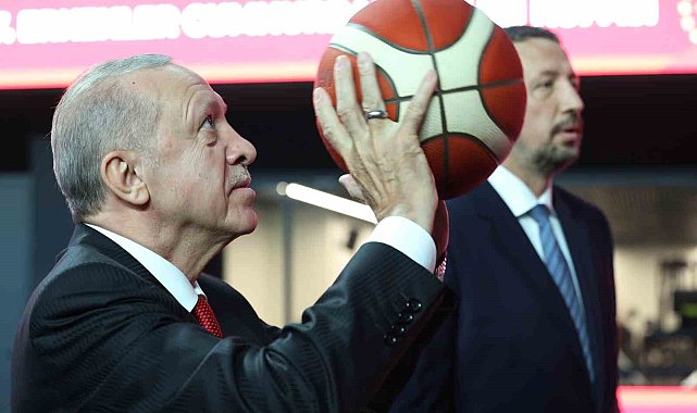 Cumhurbaşkanı Erdoğan: "İstanbul tarih, sanat ve sporun başkenti olacak"