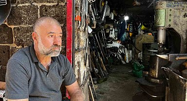 Demircilikte yarım asrı geride bırakan ağabey kardeş, şimdilerde yetiştirecek çırak bulamıyor