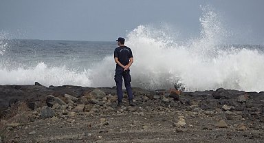 Denizde kaybolan şahsı arama çalışmaları sürüyor