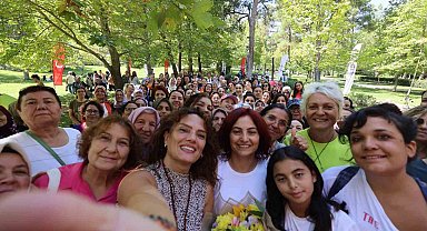 Denizli'de yüzlerce kadın nefes etkinliğinde buluştu
