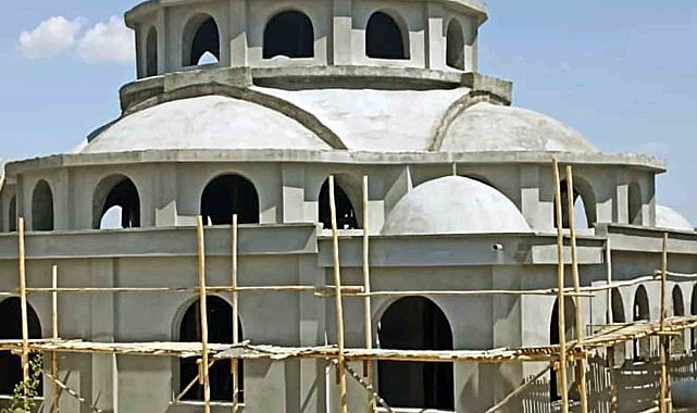 Depremden etkilenen Taşdeğirmen Camii inşaatı onarılmayı bekliyor