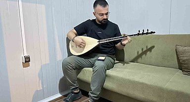 Depremzede öğretmenden Narin için yürek yakan türkü