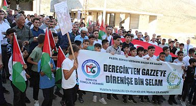 Derecik'te Filistin'e destek yürüyüşü yapıldı