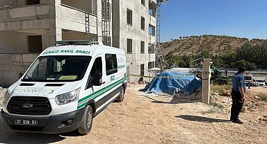 Devrilen vincin altında kalan işçi hayatını kaybetti