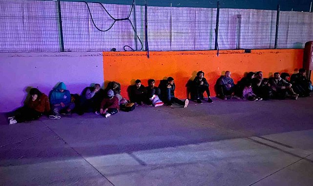 Didim'de 19 düzensiz göçmen yakalandı