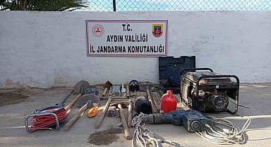 Didim'de kaçak kazı yapan 3 şüpheli suçüstü yakalandı