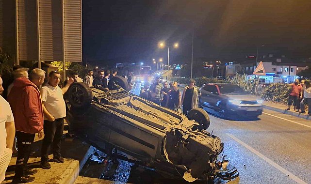 Direğe çarpan otomobil takla attı, sürücü kazayı yara almadan atlattı