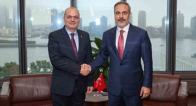 Dışişleri Bakanı Fidan, Arnavut mevkidaşı Hasani ile görüştü