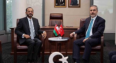 Dışişleri Bakanı Fidan, Umman Dışişleri Bakanı Bedr bin Hamed El-Busaidi ile görüştü