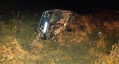 Diyarbakır'da otomobiller takla attı: 2 yaralı