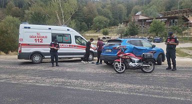 Domaniç'te otomobil ile motosiklet çarpıştı: 1 yaralı
