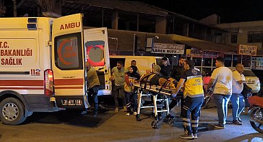 Duvara çarpan motosikletteki 2 kişi yaralandı