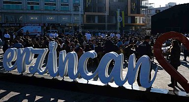 EBYÜ'lü öğrenciler karşılandı