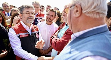 Edirne'de Trakyalı çiftçi Bakan Yumaklı ile pazarlık yaptı