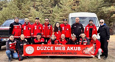 Eğitimciler arama kurtarma tatbikatında