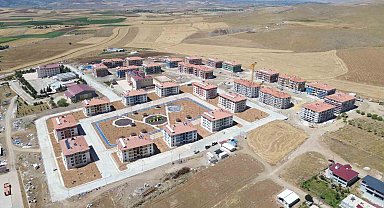 Ekinözü'nde deprem konutları tamamlandı
