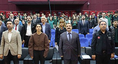 Elazığ'da 'Deprem Bilinci ve Sivil Toplum Dayanışması' paneli düzenlendi