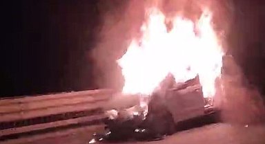 Elmadağ'da seyir halindeki araç yandı