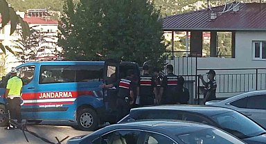 Engelli çobanı öldüresiye döven kız kardeşler tutuklandı