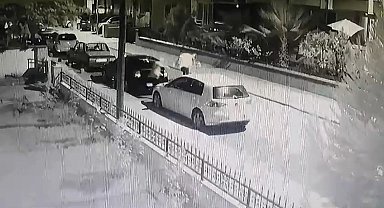 Erbaa'da genç kadına sokak ortasında bıçaklı saldırı