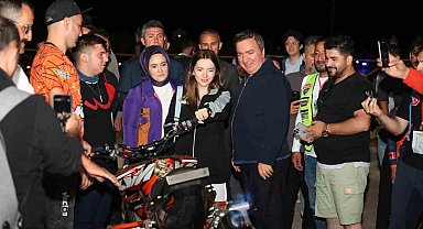 Ergan Dağında motosiklet akrobasi şov