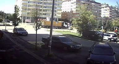 Erzurum'da trafik kazasında yürekler ağza geldi