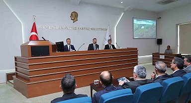 Eskişehir'de yeni eğitim-öğretim yılında alınacak asayiş trafik tedbirleri görüşüldü