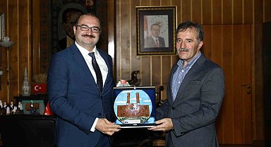 ESTP'den Rektör Hacımüftüoğlu'na hayırlı olsun ziyareti