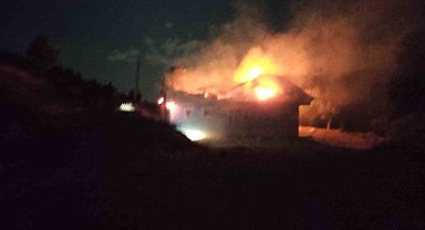 Evde çıkan yangın korkuttu