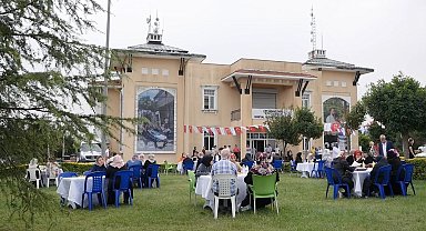 Farklı kuşakları buluşturan kitap okuma etkinliği