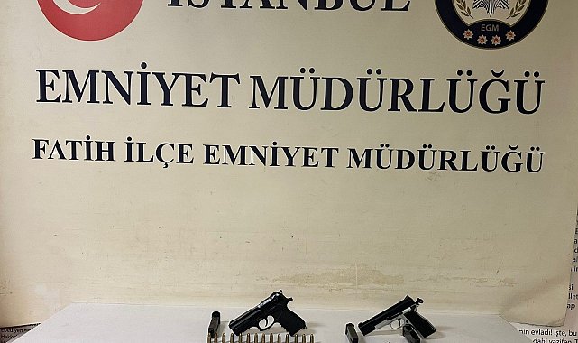 Fatih'te polise ateş açan şüphelinin suç dosyası kabarık çıktı