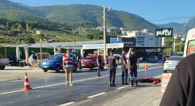 Feci kaza güvenlik kamerasına yansıdı