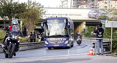 Fenerbahçe, derbi için stada geldi