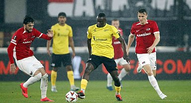 Fenerbahçe ve Galatasaray'ın rakipleri AZ Alkmaar - Elfsborg maçında gol düellosu