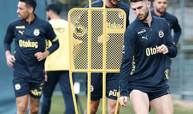 Fenerbahçe'de Kasımpaşa maçı hazırlıkları devam etti