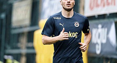 Fenerbahçe'de Kostic ilk antrenmanına çıktı