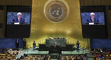 Filistin Devlet Başkanı Abbas: "Filistin bizim vatanımız, ayrılmayacağız"