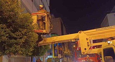Fırının fritözünde başlayan yangın iş yerine zarar verdi
