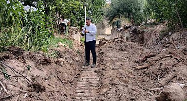 Gediz Gökler Beldesinde dere ıslah çalışmaları başladı