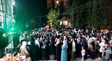 Gediz'de umreciler dualarla uğurlandı