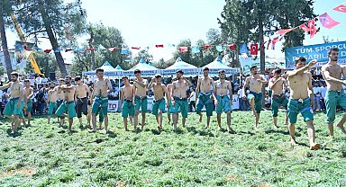 Geleneksel güreşin kalbi Türkiye Şampiyonası ile Onikişubat'ta attı
