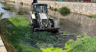 Gemlik'te dereler temizleniyor